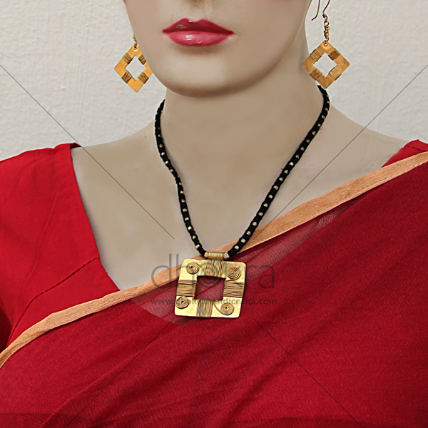 Dhokra Square- pebble Avanti Set | buy Dhokra jewellery online | Dhokra